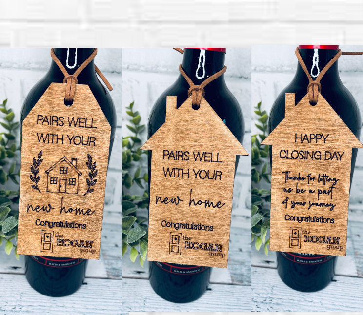 Pairs Well With Your New Home Wood Gift Tag – Wine Bottle Tag